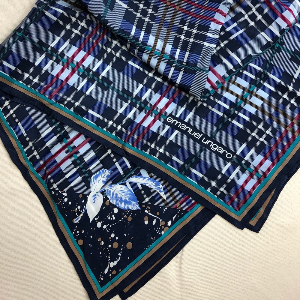Emanuel Ungaro scarf